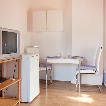 & Darrer Gostinjska kuća 3*