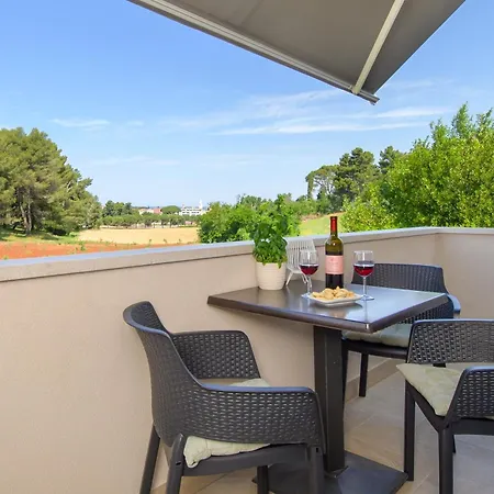 & Darrer 3* 포레치