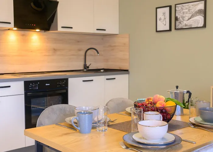 & Darrer 3* פורץ